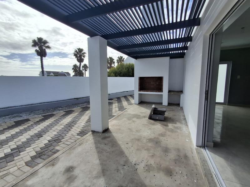 3 Bedroom Property for Sale in Golden Mile Western Cape